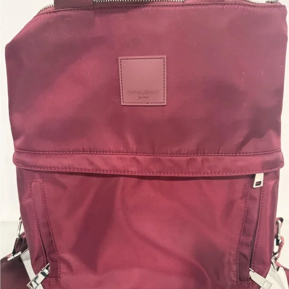 Backpack - Picture 2 of 5